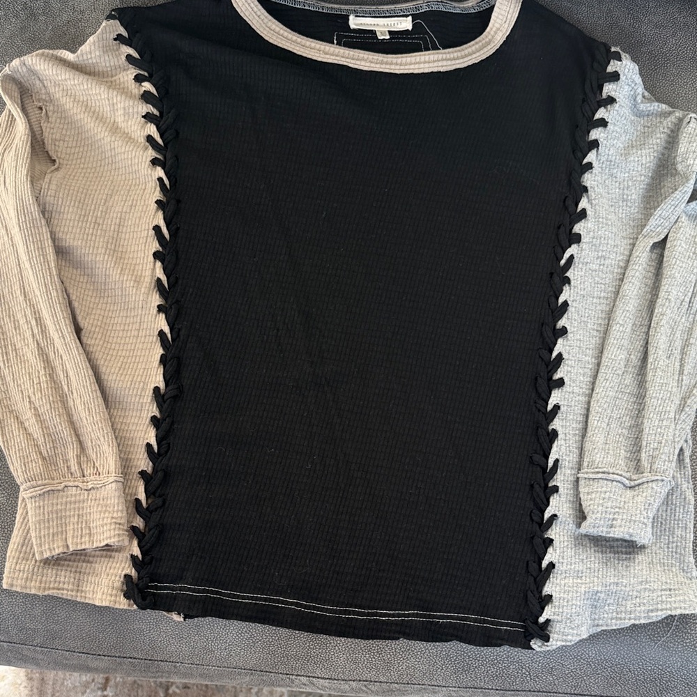NWOT Gilded Intent Black and Gray Long Sleeve Top